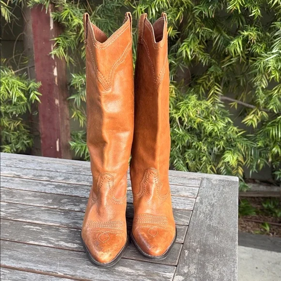 White Mountain Vintage Cowboy Boots - Picture 3 of 8